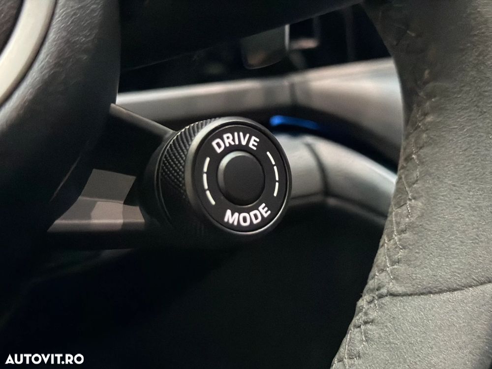 Porsche Panamera 4 E-Hybrid - 26
