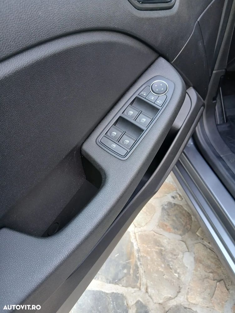 Renault Clio - 11