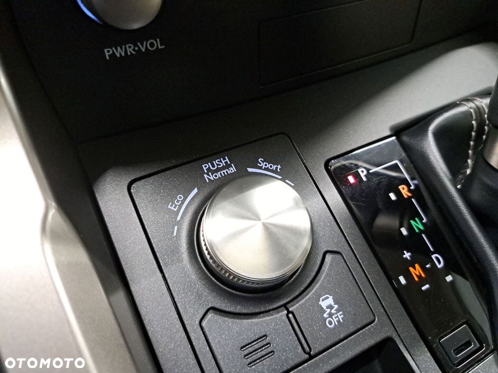 Lexus NX 300 F Impression AWD - 15