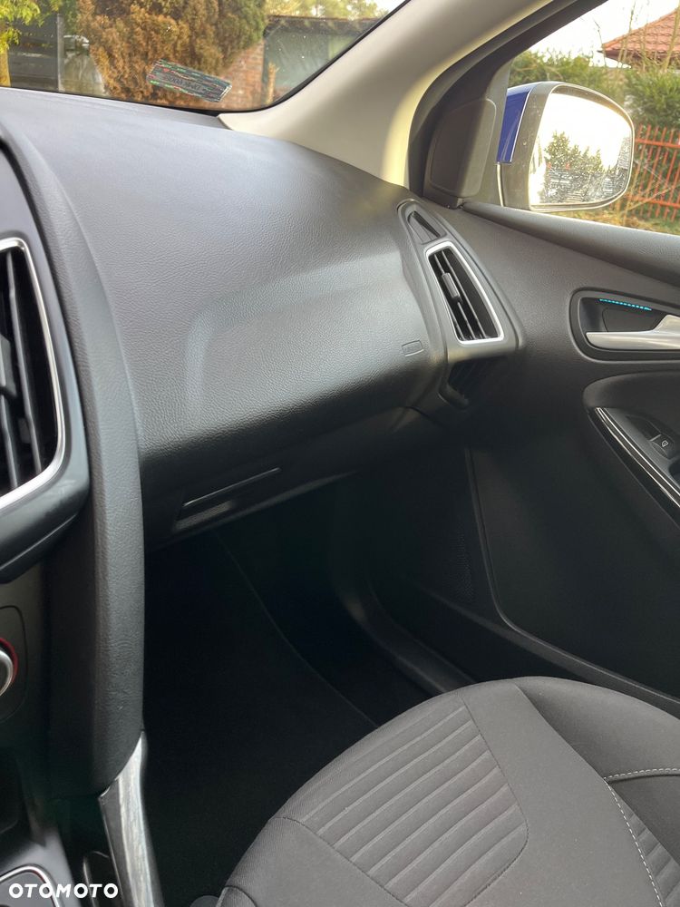 Ford Focus 1.5 TDCi Titanium PowerShift - 13