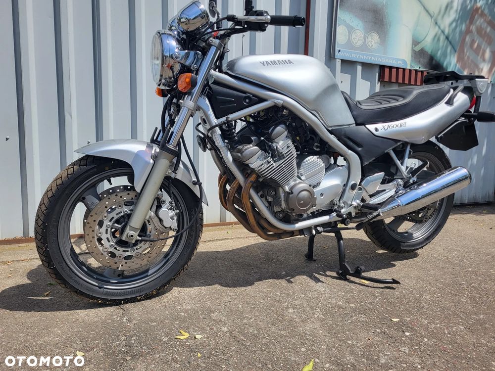Yamaha XJ - 8
