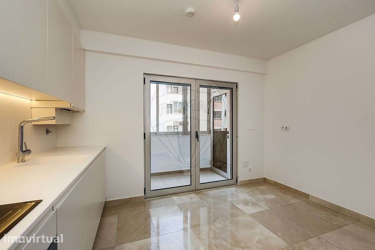 Apartamento T1 para arrendamento - Grande imagem: 2/22