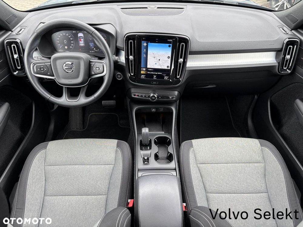 Volvo XC 40 - 18