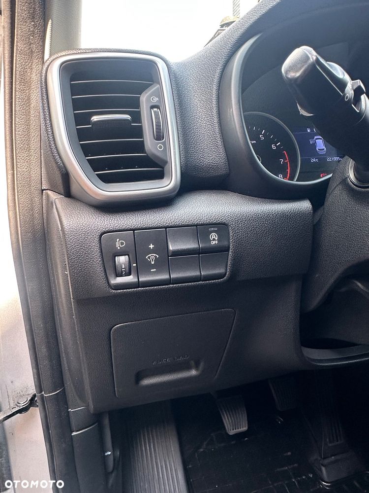 Kia Sportage 1.6 T-GDI Business Line 4WD - 13