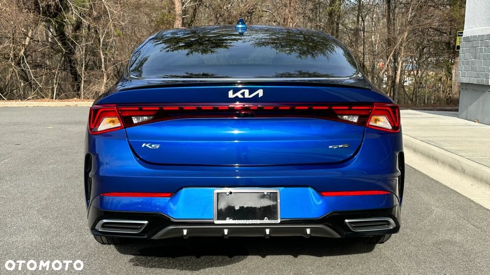 Kia K5 - 5