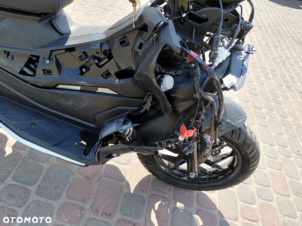 Aprilia SR - 10