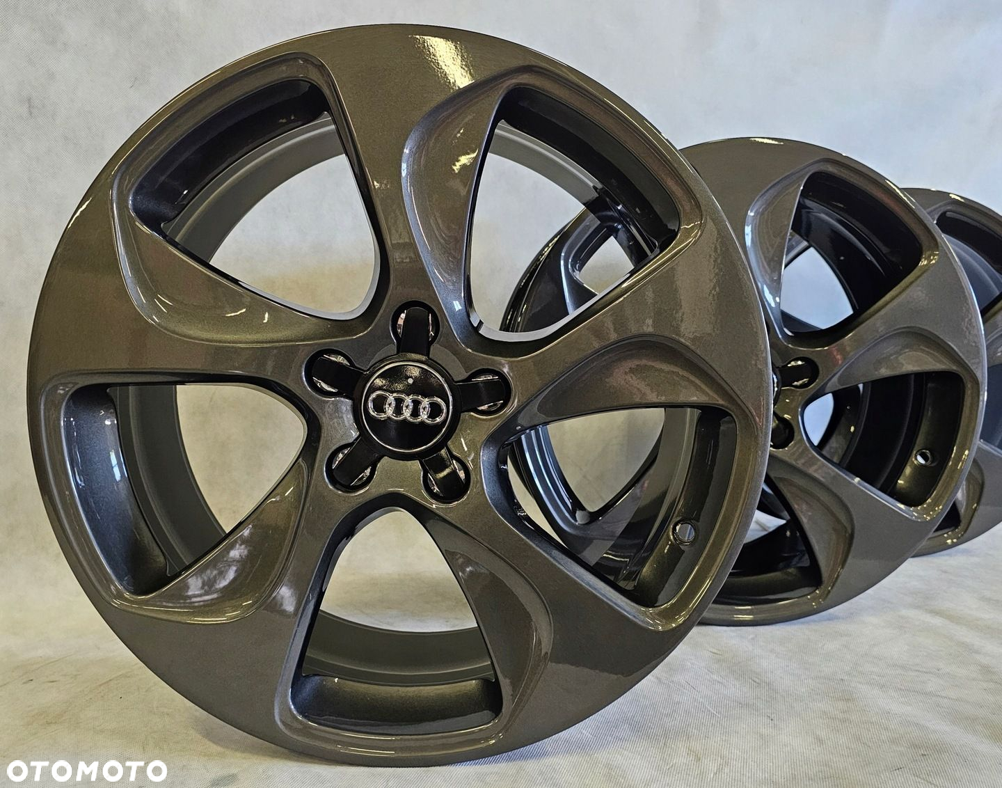 FELGI KOŁA AUDI A3 8V0601025CC 7,5x18 ET51 - 5