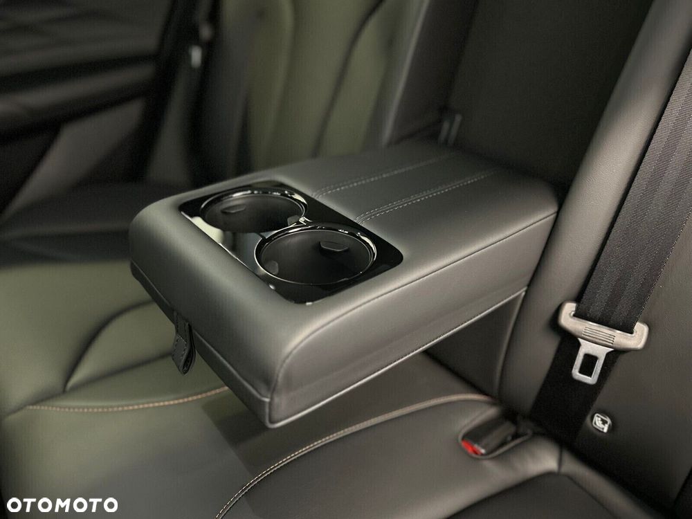 MG HS 1.5 T-GDI Exclusive - 16