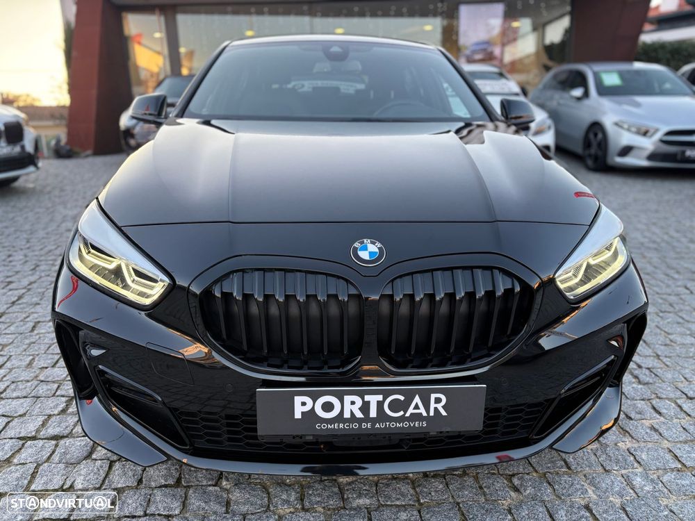 BMW 118 i Pack Desportivo M Auto - 3
