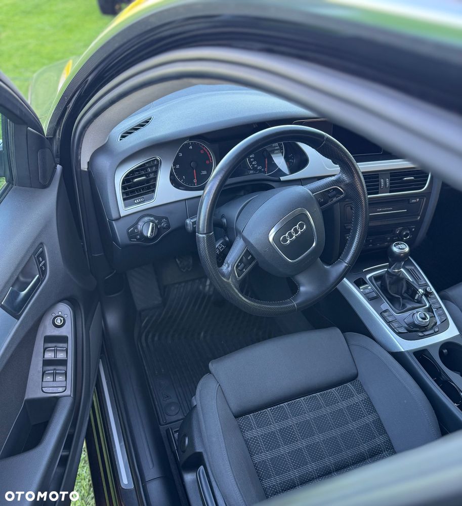 Audi A4 Avant 2.0 TDI DPF Ambition - 13