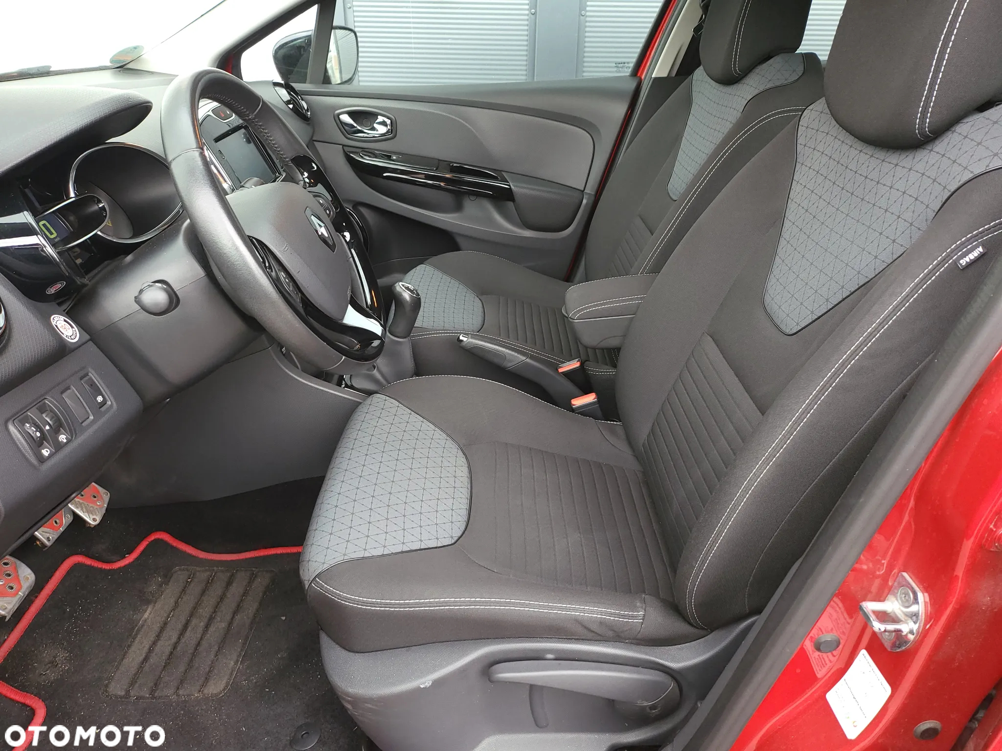 Renault Clio TCe 90 Limited - 15
