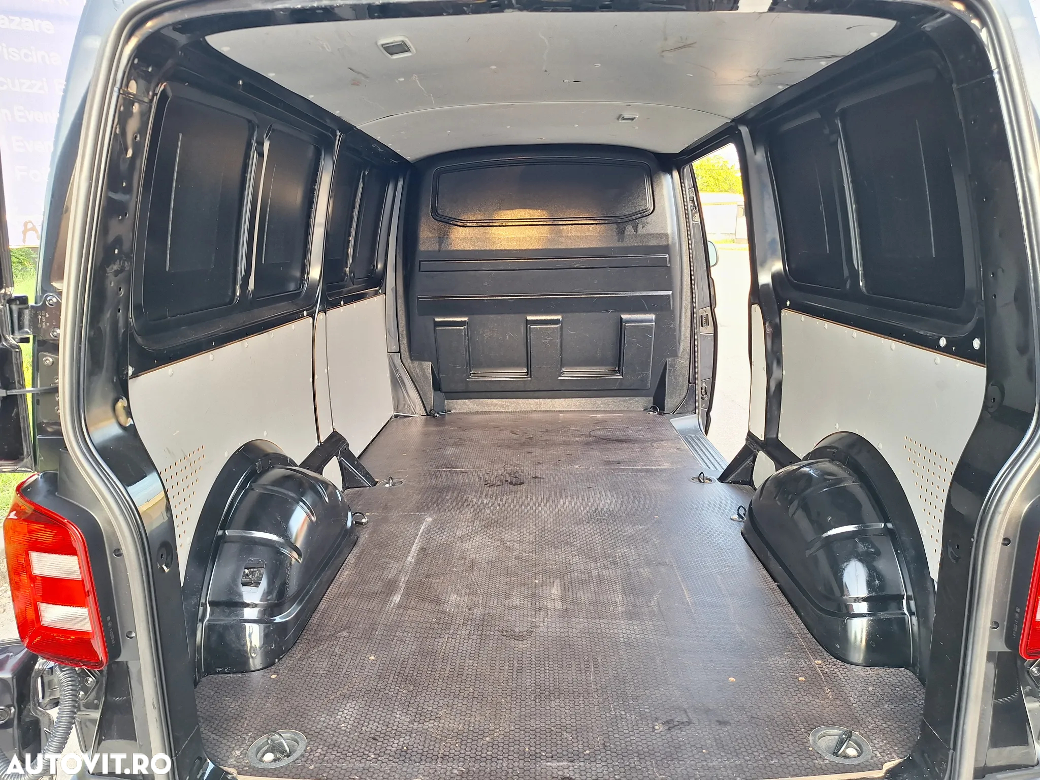 Volkswagen Transporter Kombi T6 2.0 TDI 84 kW KR - 7