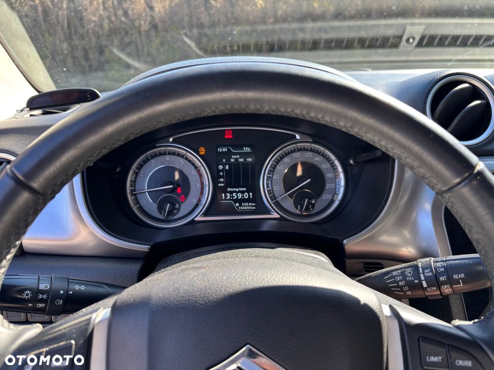Suzuki Vitara - 11