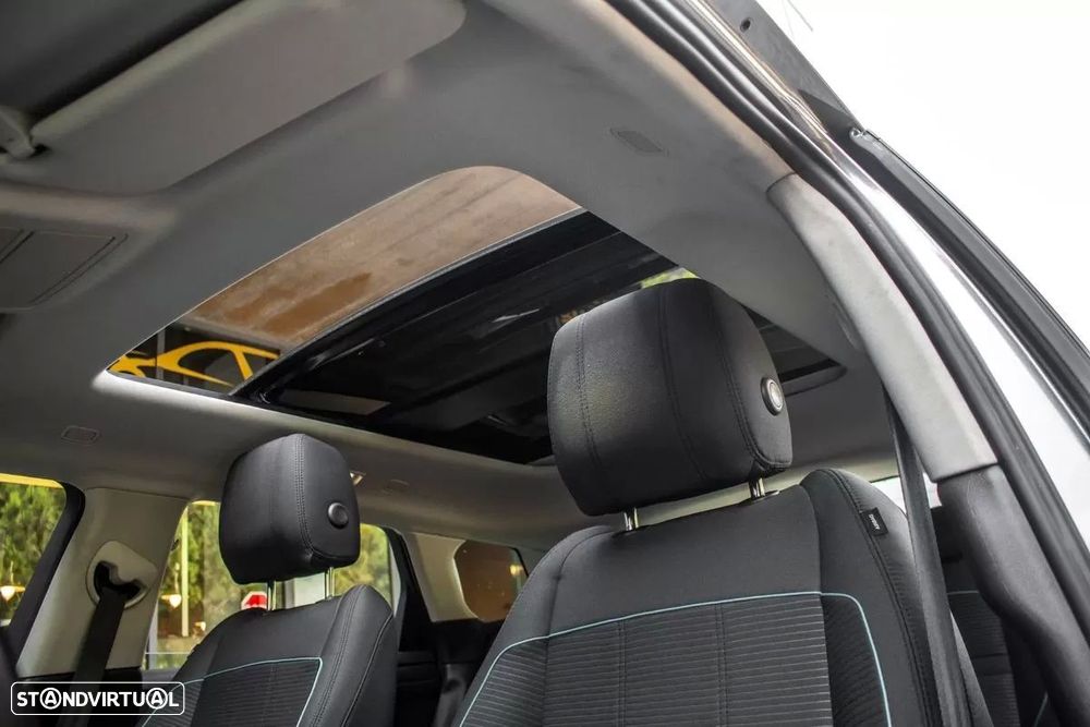 Land Rover Range Rover Evoque 2.0 D240 AWD Auto - 43