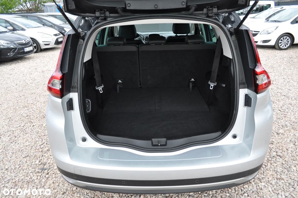 Renault Grand Scenic - 23