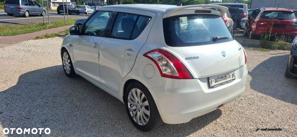 Suzuki Swift 1.2 Club - 4