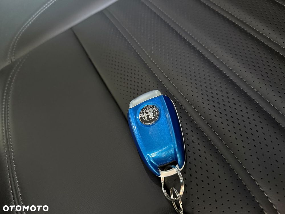 Alfa Romeo Stelvio 2.0 Turbo Veloce Q4 - 24