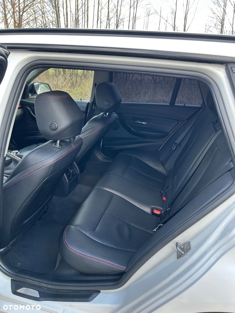 BMW Seria 3 330d Sport Line - 13