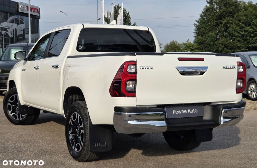 Toyota Hilux 2.8 D-4D Double Cab SR5 4x4 - 18