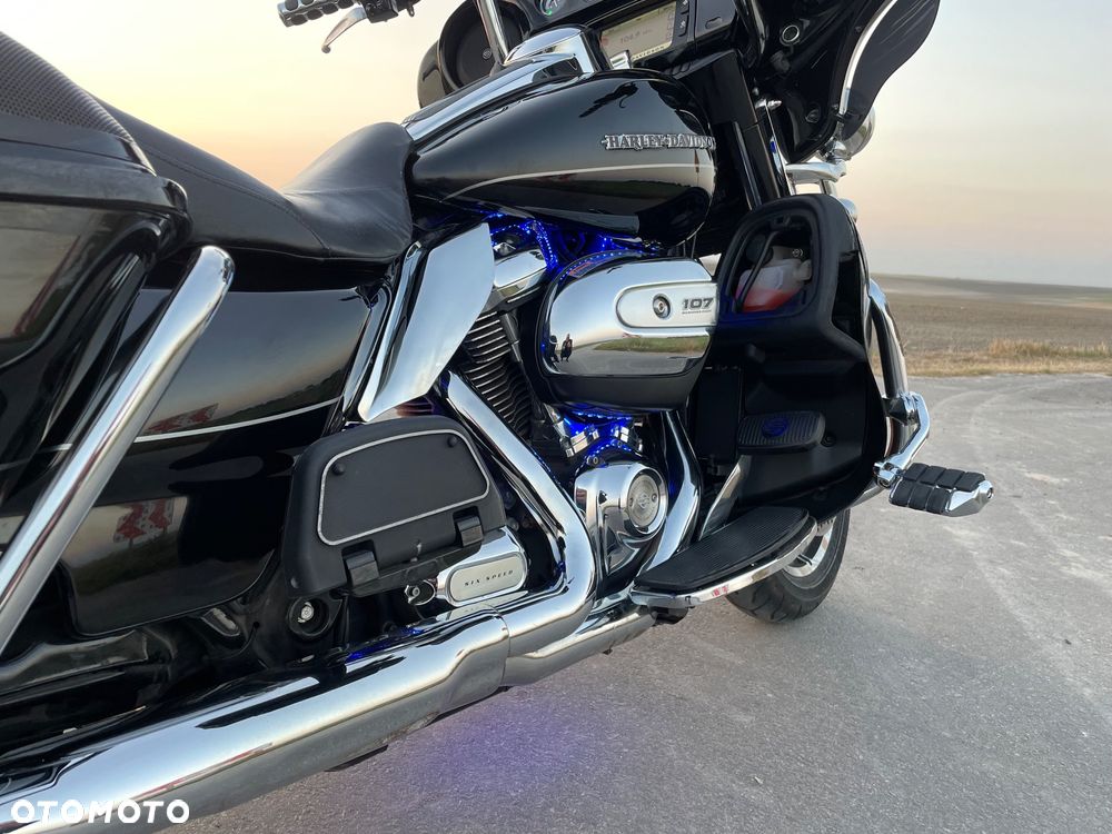Harley-Davidson Touring Ultra Limited - 4
