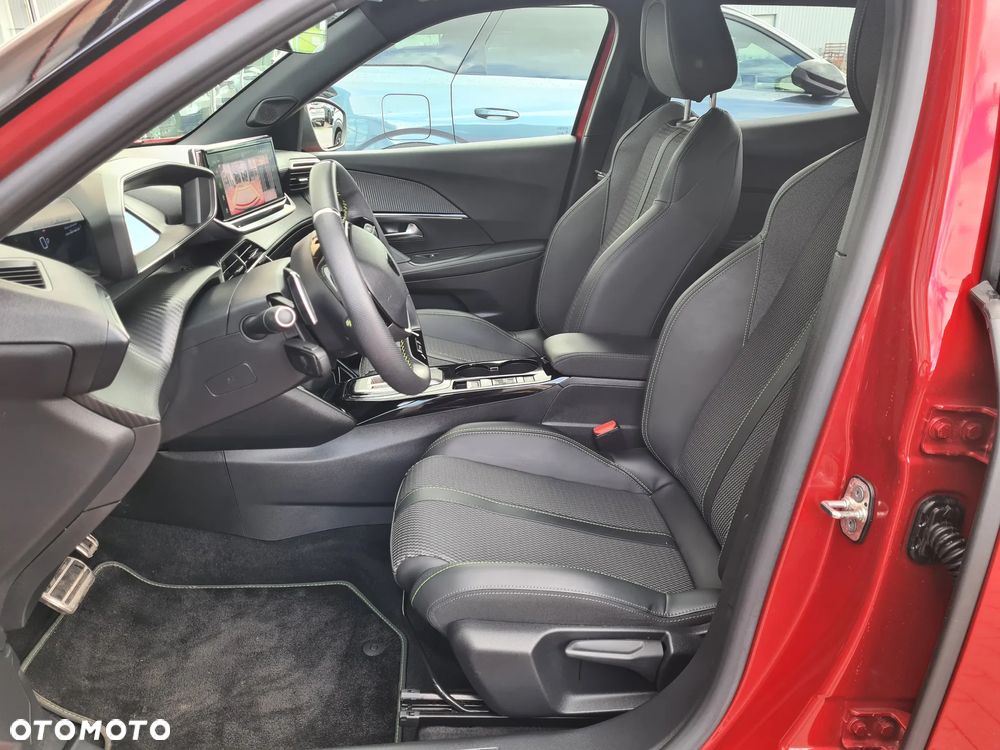 Peugeot 2008 1.2 PureTech GT S&S EAT8 - 11