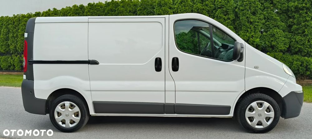 Renault TRAFIC L1H1 STAN IDEALNY - 17
