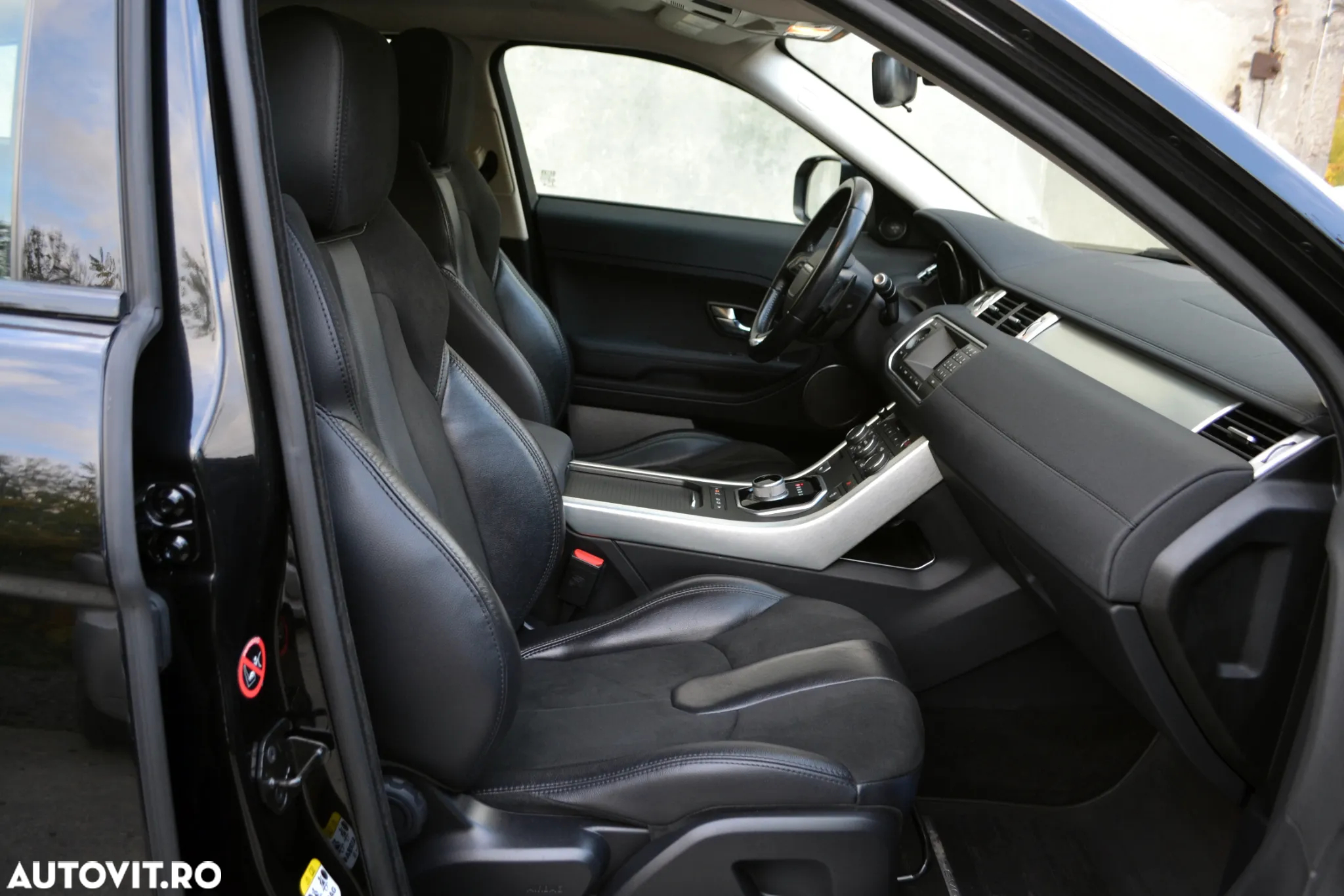 Land Rover Range Rover Evoque - 8