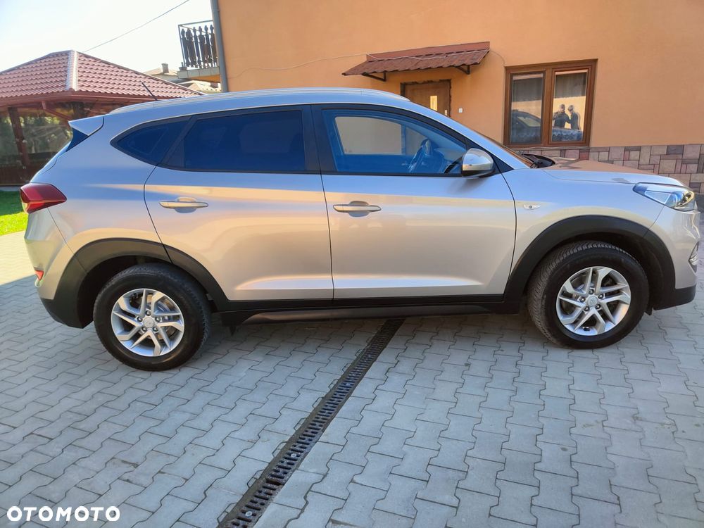 Hyundai Tucson blue 1.7 CRDi 2WD Advantage - 11