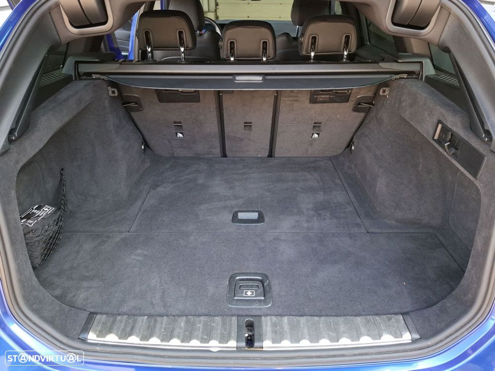 BMW 320 d Touring Pack Desportivo M Auto - 13