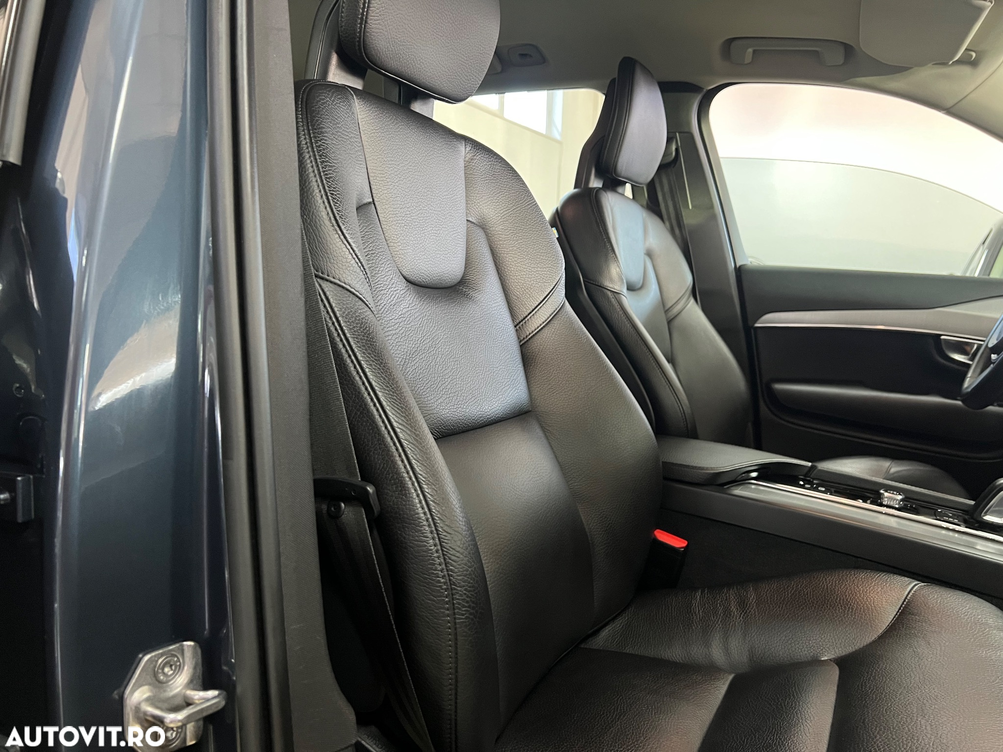 Volvo XC 90 B5 D AWD Geartronic Momentum - 11