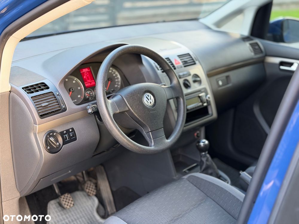 Volkswagen Touran 1.9 TDI Highline - 16