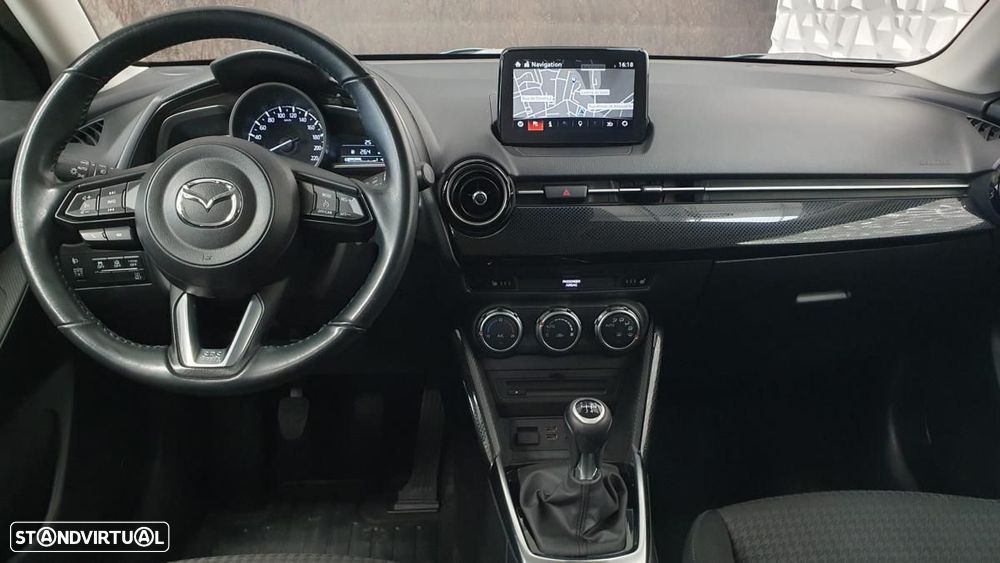 Mazda 2 1.5 Sky-G Evolve Navi - 25
