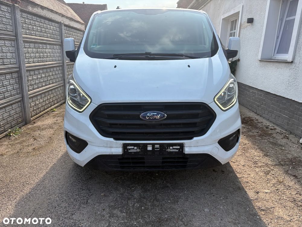 Ford Custom - 2