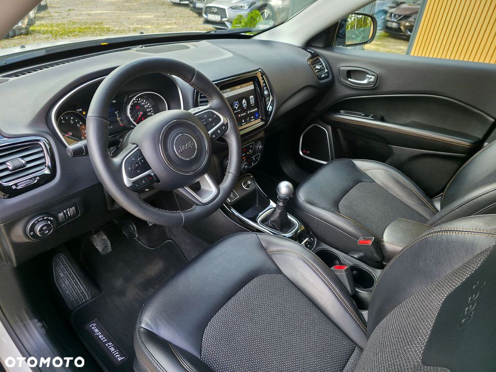 Jeep Compass - 9