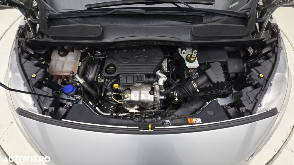 Ford Transit Connect - 24