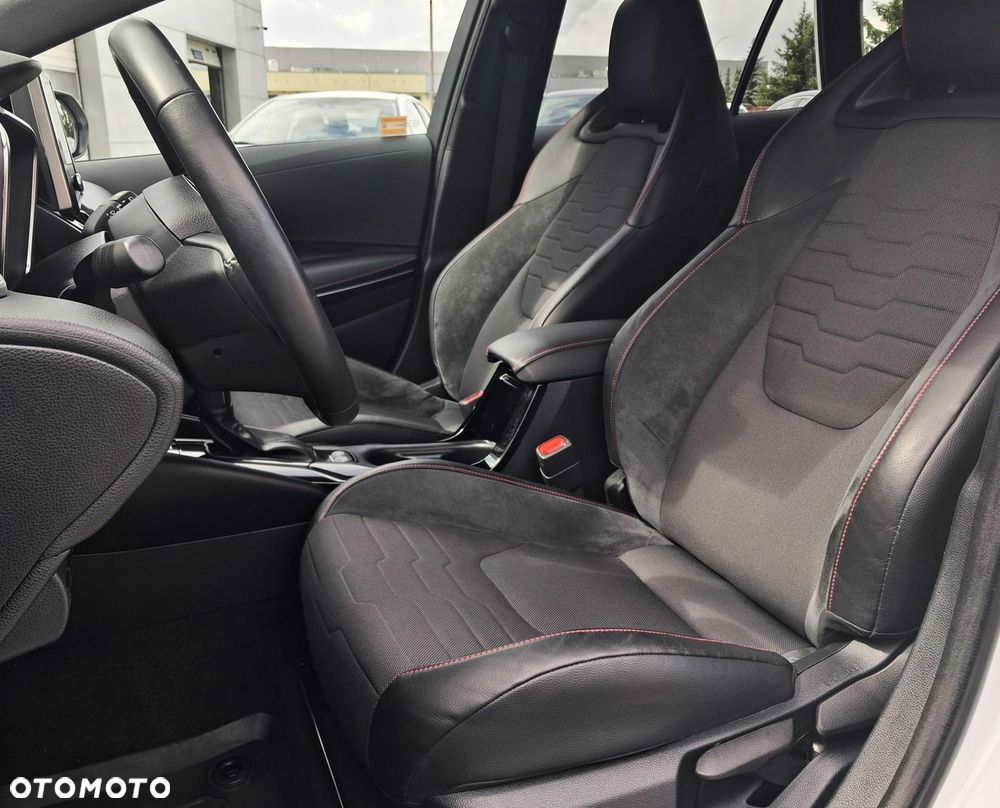 Toyota Corolla 1.8 Hybrid GPF Executive - 30