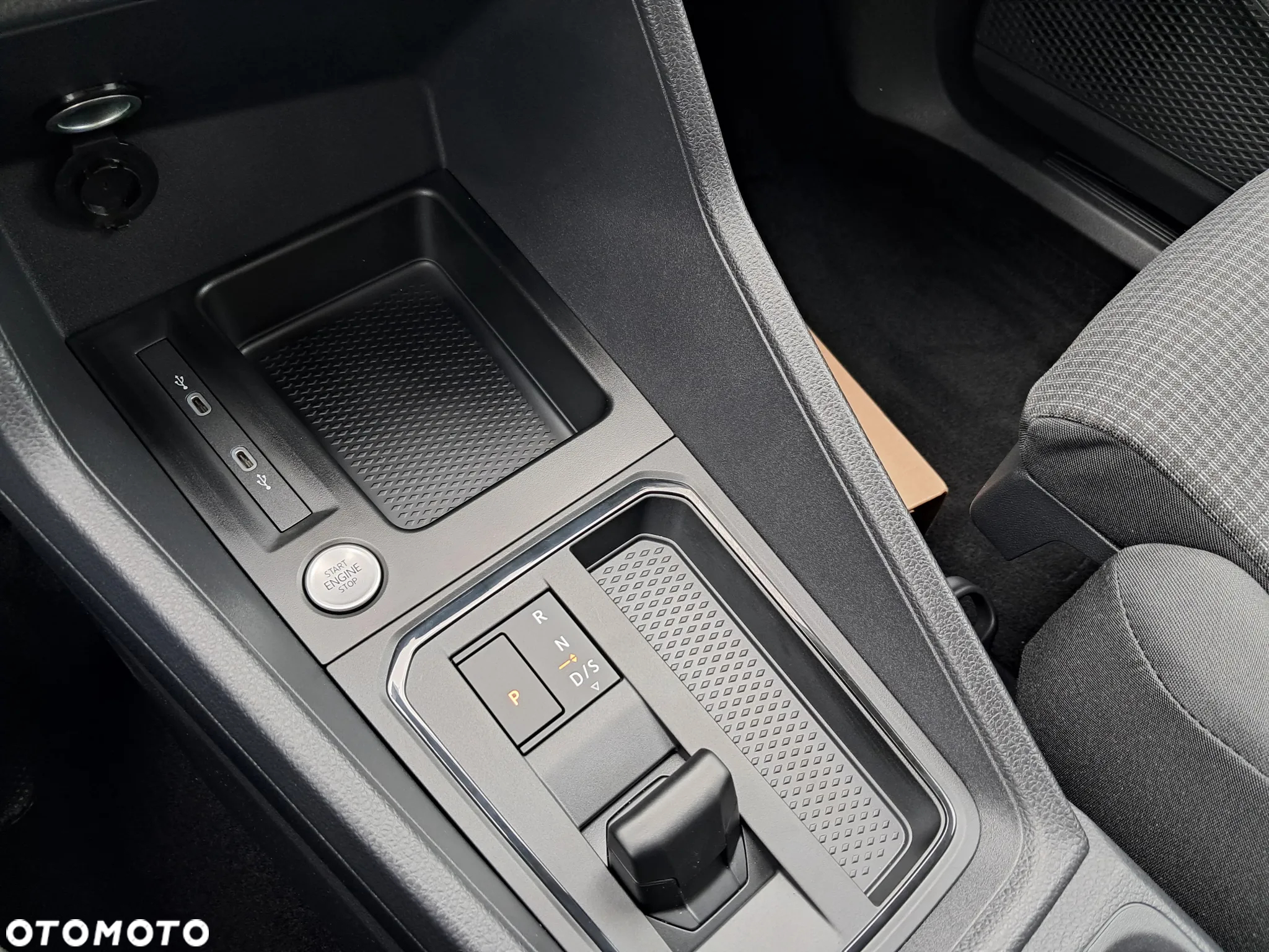 Volkswagen Caddy 1.5 TSI DSG - 20