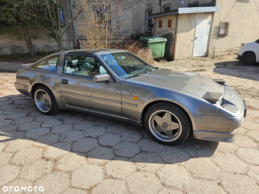 Nissan 300 ZX - 1