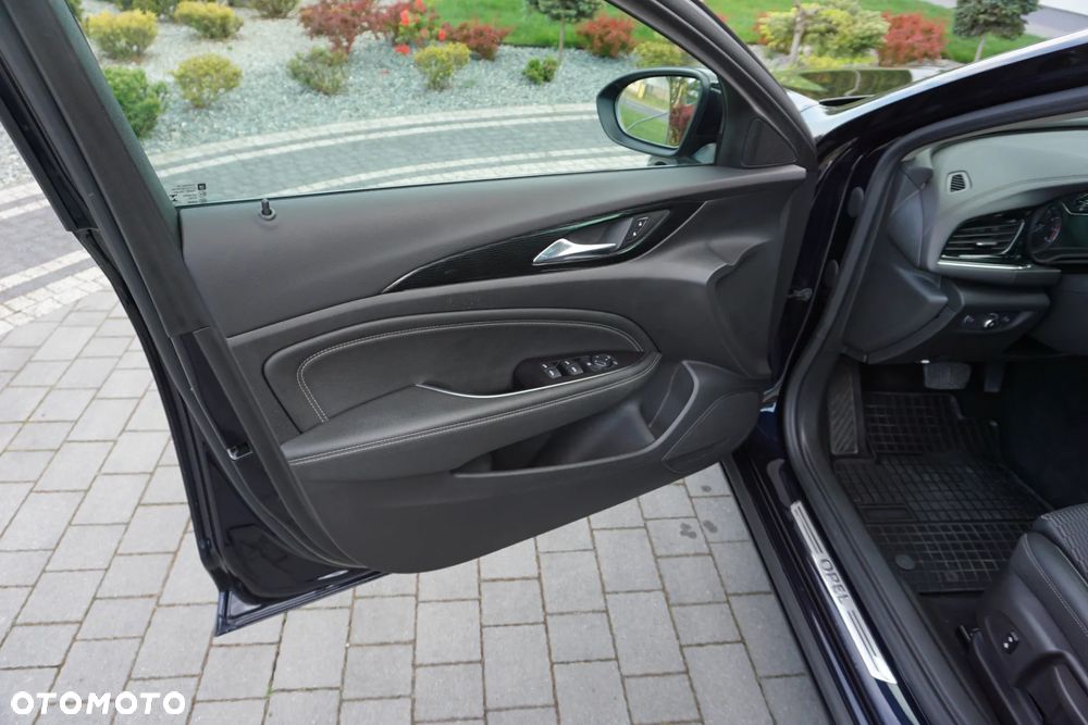 Opel Insignia 1.6 T Innovation S&S - 9