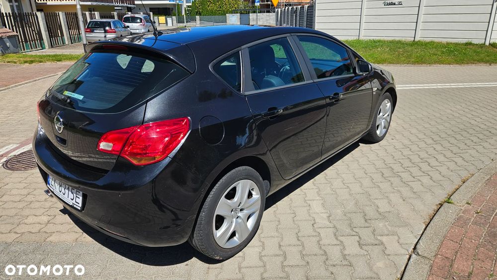 Opel Astra 1.4 T Cosmo EU6 - 3