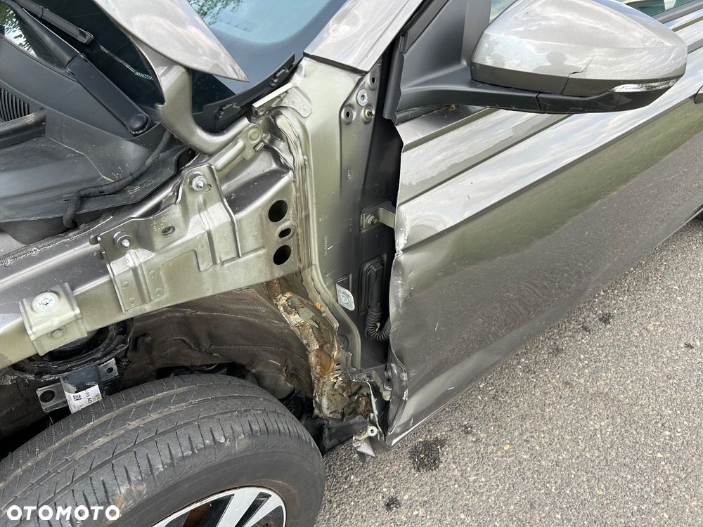 Volkswagen Polo - 16