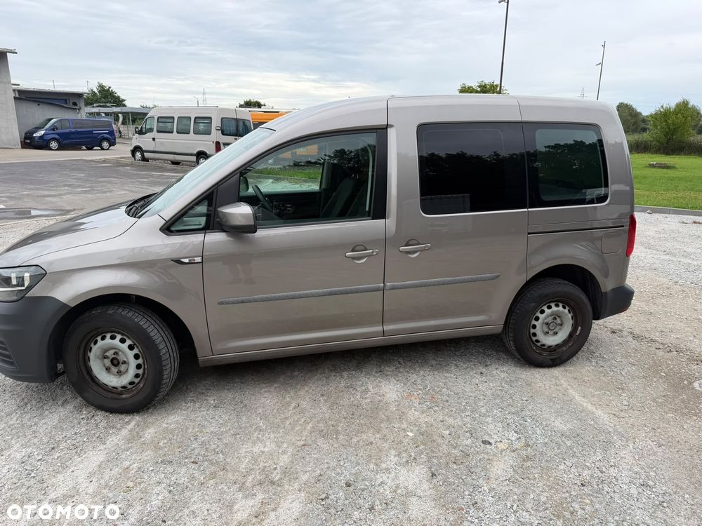 Volkswagen Caddy - 2