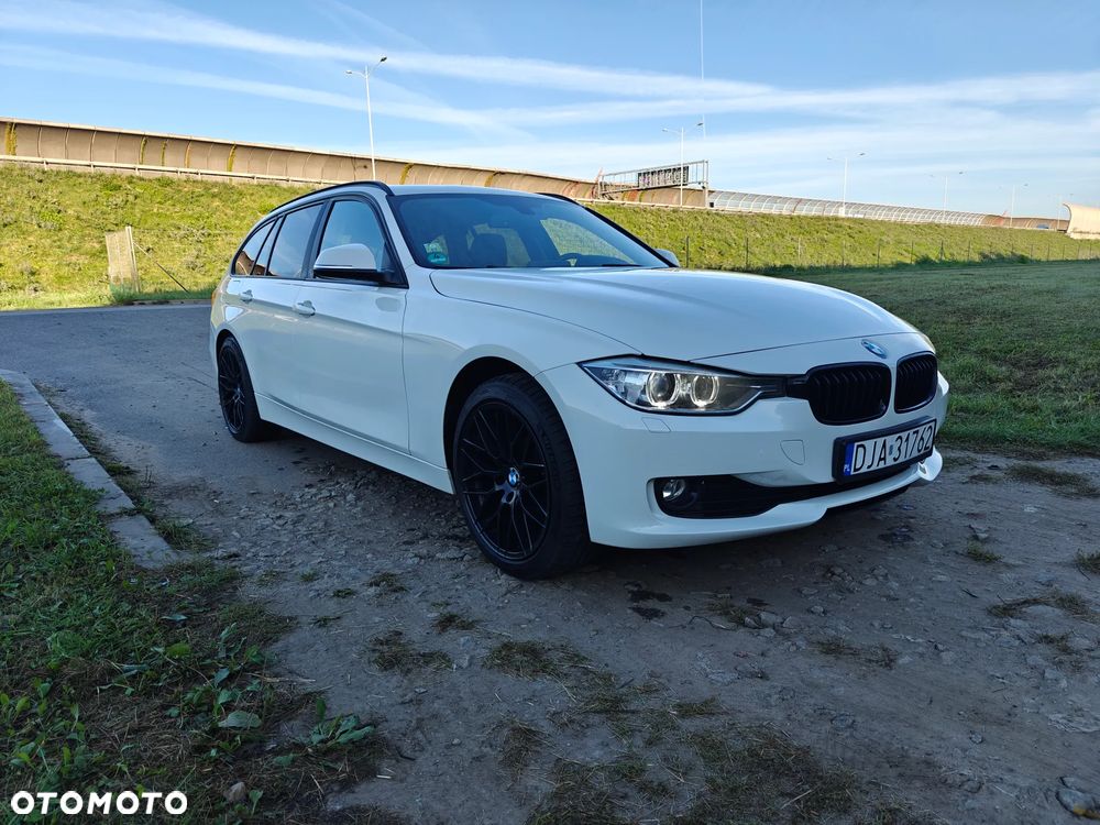 BMW Seria 3 320d xDrive - 1