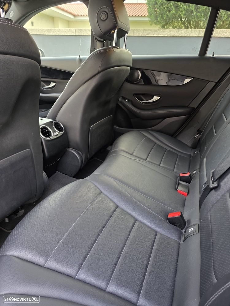 Mercedes-Benz GLC 300 e Coupe 4Matic - 7