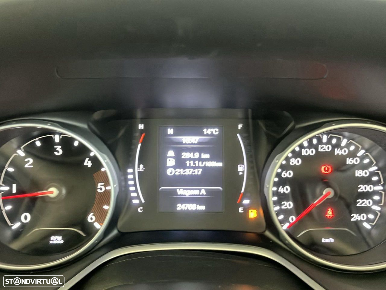 Jeep Compass 1.6 M-Jet Limited - 12