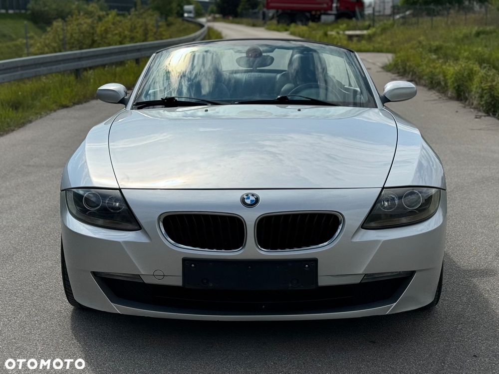 BMW Z4 2.5si - 13