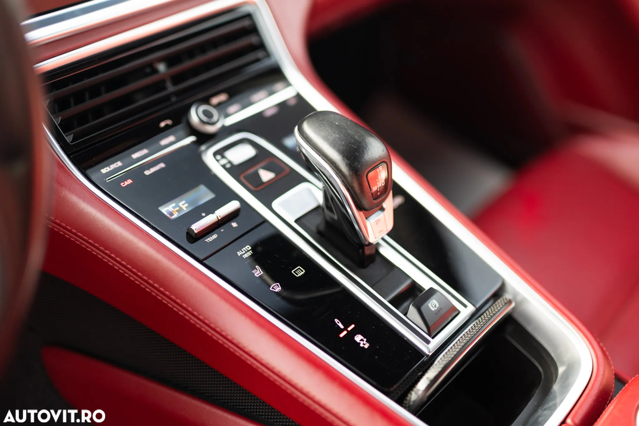 Porsche Panamera 4S - 12