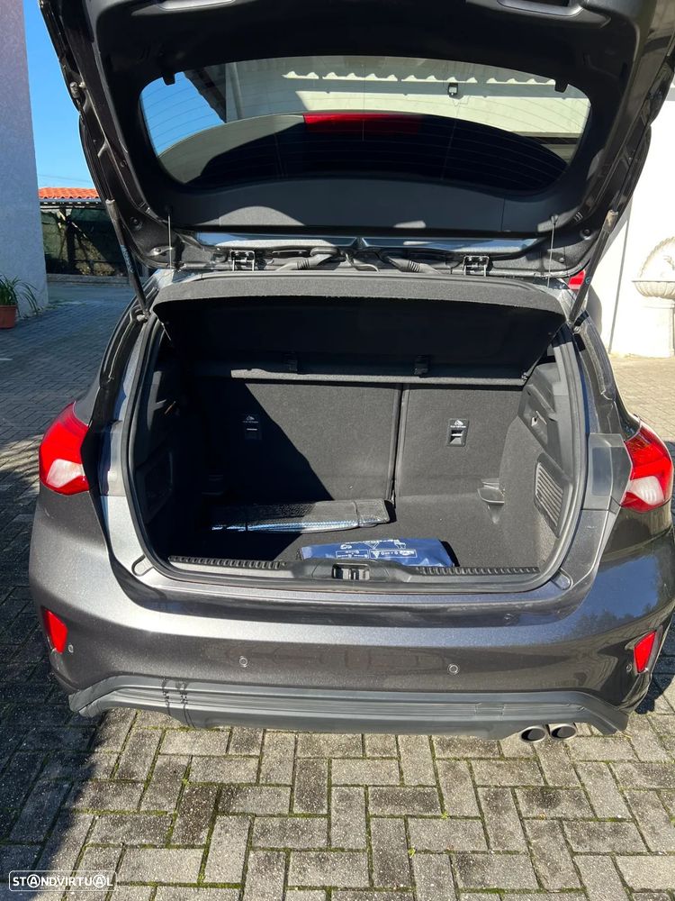 Ford Focus 1.5 TDCi EcoBlue ST-Line - 26