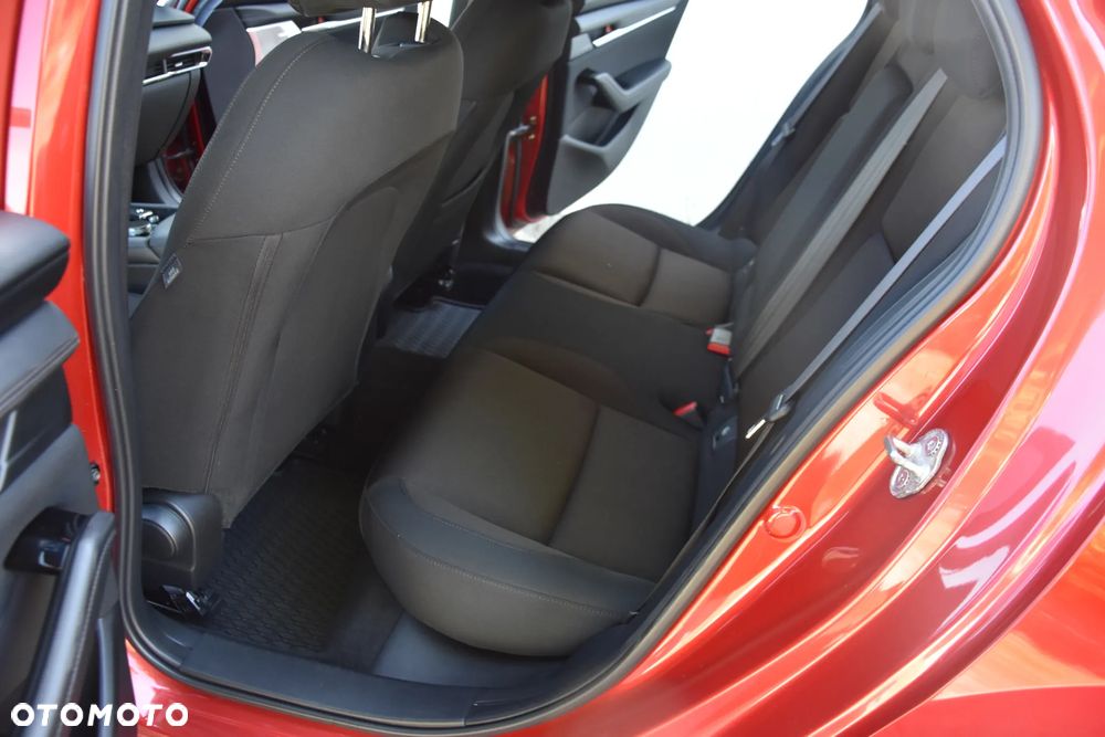 Mazda 3 e-SKYACTIV-G 2.0 M HYBRID DRIVE - 11