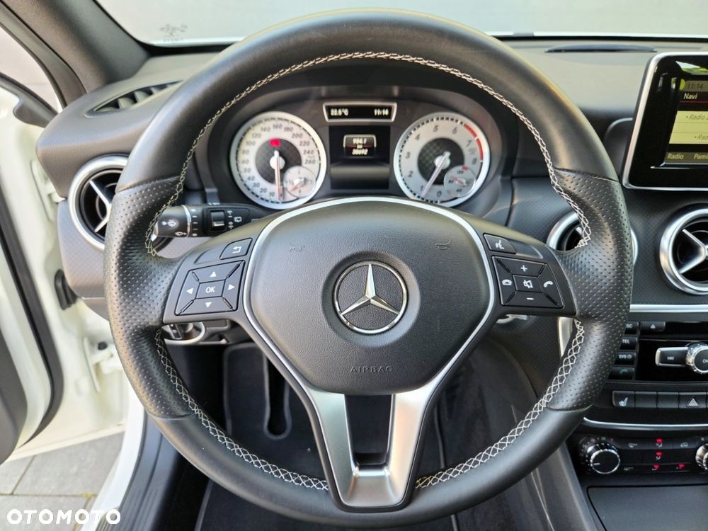 Mercedes-Benz Klasa A 180 Peak Edition - 19